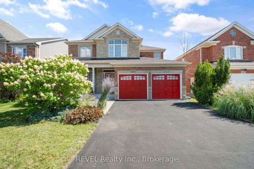 6440 St Michael Ave, Niagara Falls, ON, L2H0C5 | Card Image