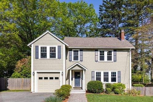 8 Wilshire Park, Needham, MA, 02492-3723 | Card Image