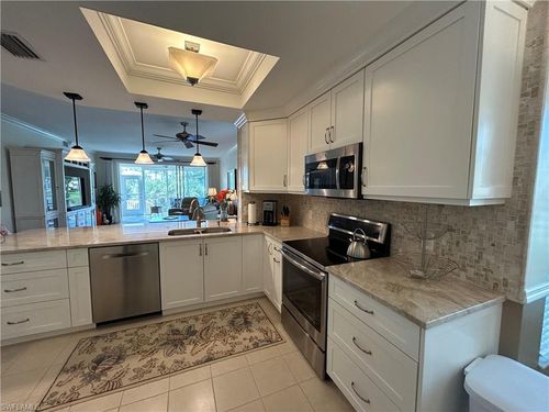apt-102-752 Wiggins Lake Dr, NAPLES, FL, 34110-6078 | Card Image