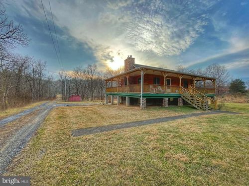 5532 Page Valley Rd, Luray, VA, 22835-7608 | Card Image