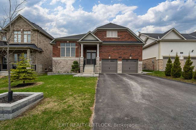 8 Station Dr, House other with 3 bedrooms, 3 bathrooms and 4 parking in Millbrook ON | Image 41