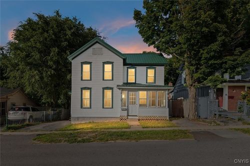 136 Osborne St, Auburn, NY, 13021-5031 | Card Image