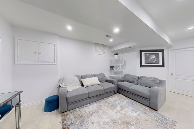 1506 Harwood Dr, House attached with 4 bedrooms, 3 bathrooms and 1 parking in Milton ON | Image 36