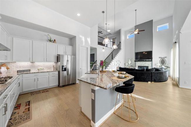 9207 Secretariat Ln, House other with 4 bedrooms, 4 bathrooms and 3 parking in Mont Belvieu TX | Image 12