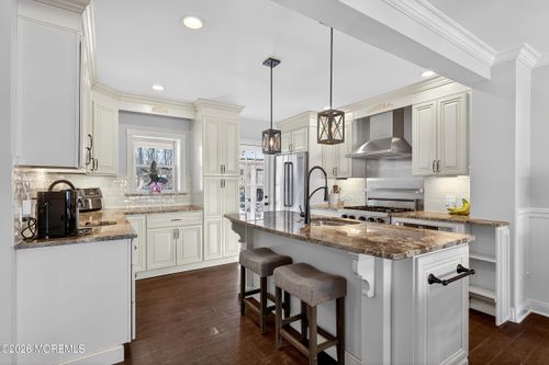 47 E Sedgwick St, Monroe, NJ, 08831-1210 | Card Image