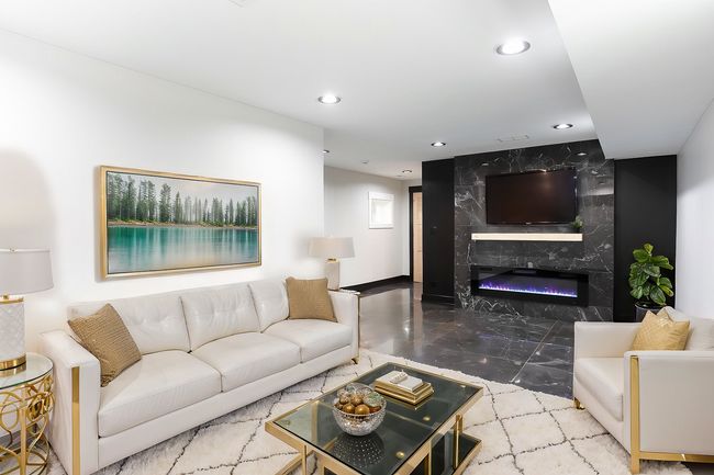 10932 S Nagle Ave, House other with 4 bedrooms, 4 bathrooms and 2 parking in Worth IL | Image 46