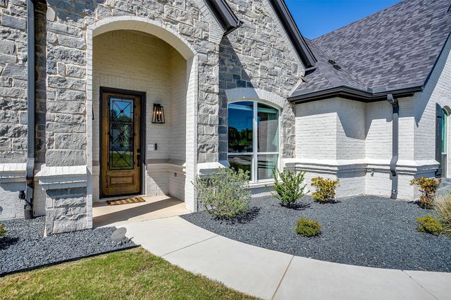 635 Winkler Way, House other with 3 bedrooms, 2 bathrooms and null parking in Springtown TX | Image 4