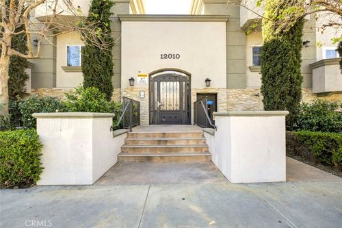 106-12010 E Magnolia Blvd, Burbank, CA, 91502-1715 | Card Image
