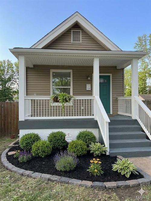 7049 Melrose Ave, University City, MO, 63130-1941 | Card Image