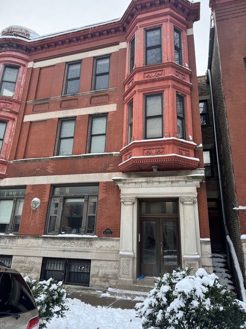 3a-1049 W Altgeld St, Chicago, IL, 60614-2208 | Card Image