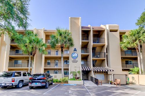apt-112-90 S Highland Ave, Tarpon Springs, FL, 34689-5301 | Card Image