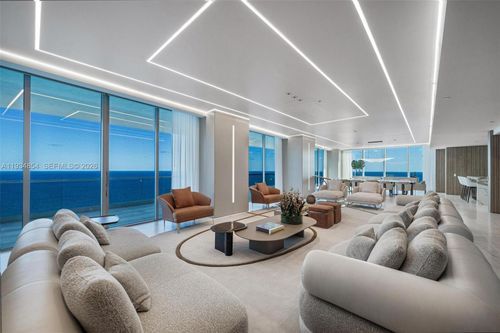 40034004-18501 Collins Ave, Sunny Isles Beach, FL, 33160-3768 | Card Image