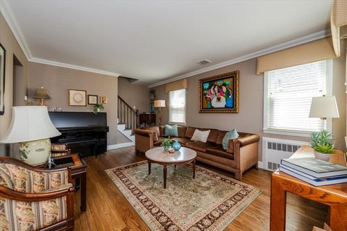 8049 260th St, Glen Oaks, NY, 11004-1201 | Card Image
