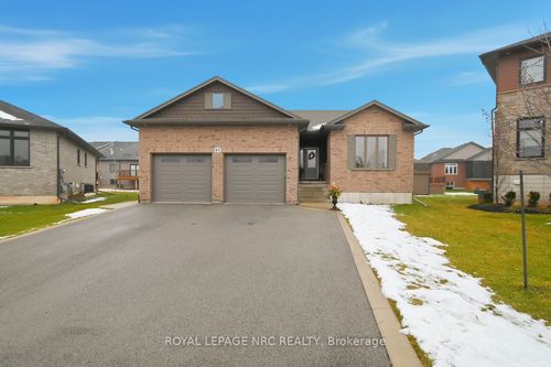 67 Hickory Crt, Port Colborne, ON, L3K0B2 | Card Image