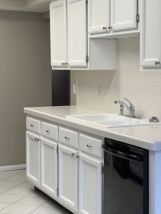 ONE WAY TO KITCHEN (9'X12') IS FROM DINING ROOM | Image 16