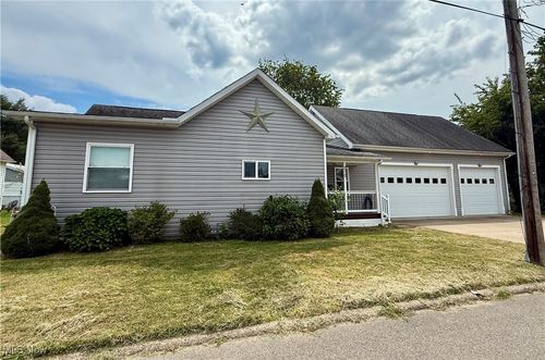 310 38th St, Vienna, WV, 26105-1722 | Card Image