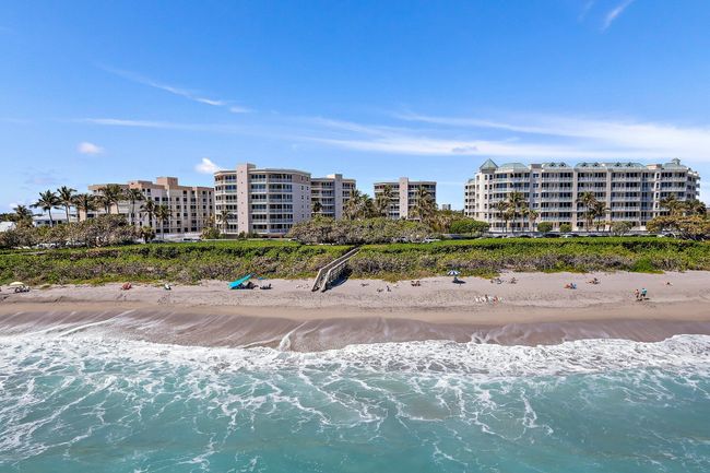 APT-122 - 1660 S Highway A1a, Condo with 3 bedrooms, 2 bathrooms and null parking in Jupiter FL | Image 8