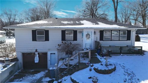 508 E Price Ave, Savannah, MO, 64485-1744 | Card Image