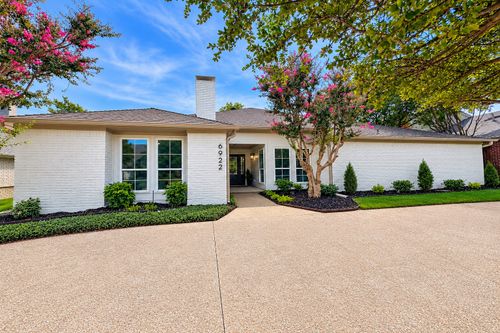 6922 Chevy Chase Ave, Dallas, TX, 75225-2415 | Card Image