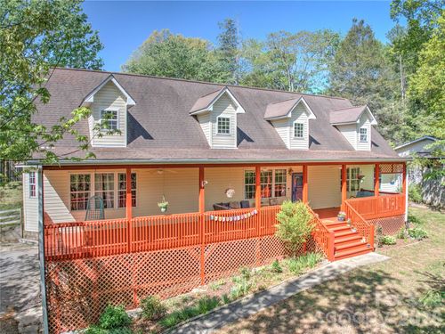 64 Wyoming Rd, Asheville, NC, 28803-2431 | Card Image