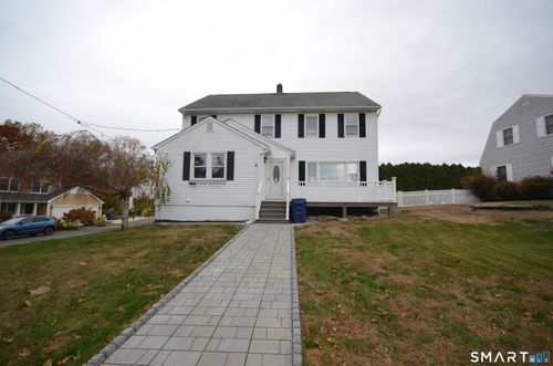 41 Sorensen Road, West Haven, CT, 06516 | Card Image