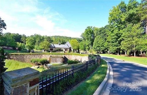 1304 Reflection Pointe Blvd, Belmont, NC, 28012-6764 | Card Image