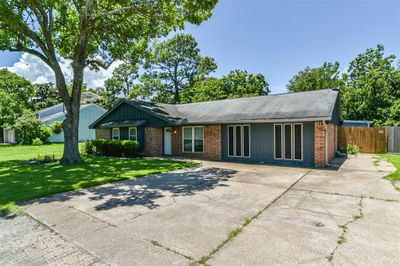 4718 Charles Street, House other with 4 bedrooms, 2 bathrooms and null parking in Seabrook TX | Image 3