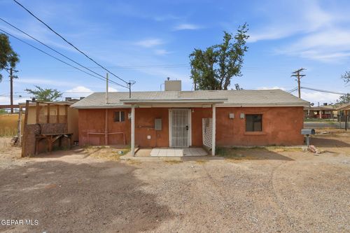 593 Myra St, El Paso, TX, 79915-3101 | Card Image