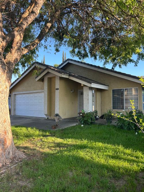 624 Park Hurst Way, Modesto, CA, 95358-6087 | Card Image