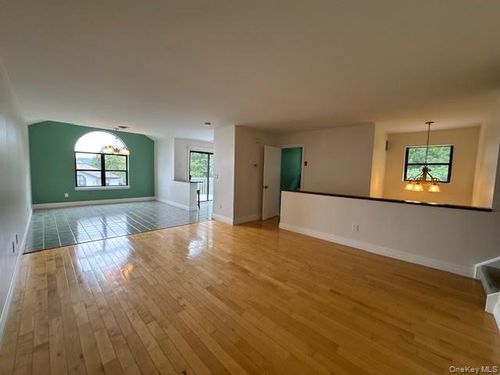 45 Natalie Ct, Monroe, NY, 10950-3969 | Card Image