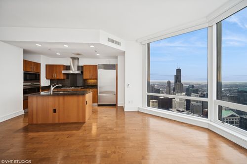 unit-76g-401 Wabash Ave, Chicago, IL, 60611-3979 | Card Image