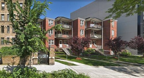 apt-3f-2963 Ocean Pkwy, Brooklyn, NY, 11235-8047 | Card Image