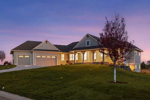 4733 Ogden Trail Ln N, Stillwater, MN, 55082-7422 | Card Image