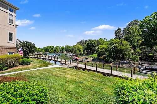 301-104 Pier 33 Dr, Mooresville, NC, 28117-5531 | Card Image
