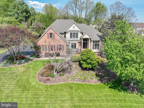 1961 Glendower Dr, Lancaster, PA, 17601-4945 | Card Image