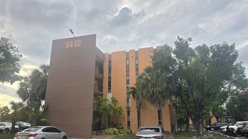 111-9410 W Flagler St, Miami, FL, 33174-2027 | Card Image