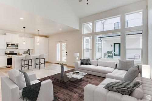 129-643 W Cottage Ridge Ln, Murray, UT, 84123-4615 | Card Image