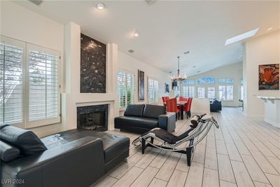 8121 Sunset Cove Drive, House other with 4 bedrooms, 2 bathrooms and null parking in Las Vegas NV | Image 3