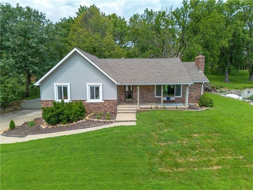 1627 Alvamar Dr, Lawrence, KS, 66047-1715 | Card Image
