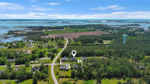 1928 Snowy Egret Dr, Morehead City, NC, 28557-4830 | Card Image