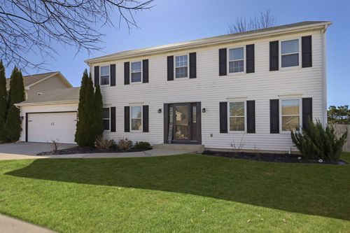2405 16th Pl, Kenosha, WI, 53140-4941 | Card Image