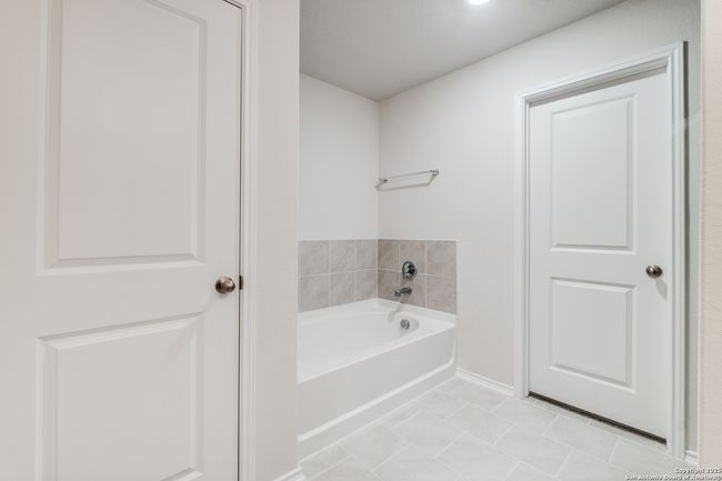 29523 Copper Gate, House other with 4 bedrooms, 3 bathrooms and null parking in Bulverde TX | Image 15