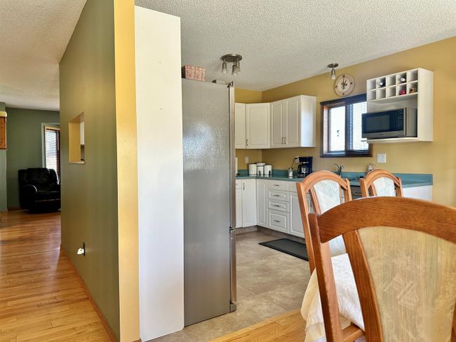 10401 83 Street, Home with 4 bedrooms, 2 bathrooms and 4 parking in Peace River AB | Image 11
