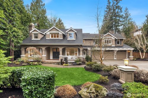 9843 Ne 25th Street, Bellevue, WA, 98004 | Card Image