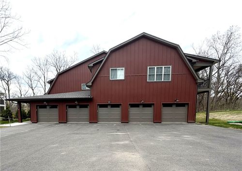 b3-640 Jefferson, Perinton, NY, 14550 | Card Image