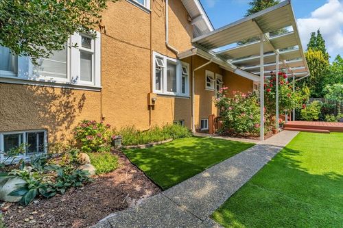 1476 W 33rd Ave, Vancouver, BC, V6M1A5 | Card Image