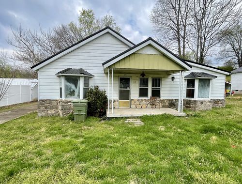 517 Hayes Ave, Lawrenceburg, TN, 38464-3818 | Card Image