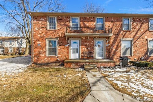 35276 Terrybrook Dr, Sterling Heights, MI, 48312-3604 | Card Image