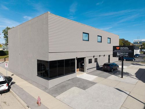 10220 W Greenfield Avenue, WEST ALLIS, WI, 53214 | Card Image