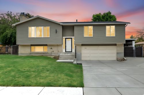 1722 Kimsbrough Rd, Sandy, UT, 84092-3855 | Card Image